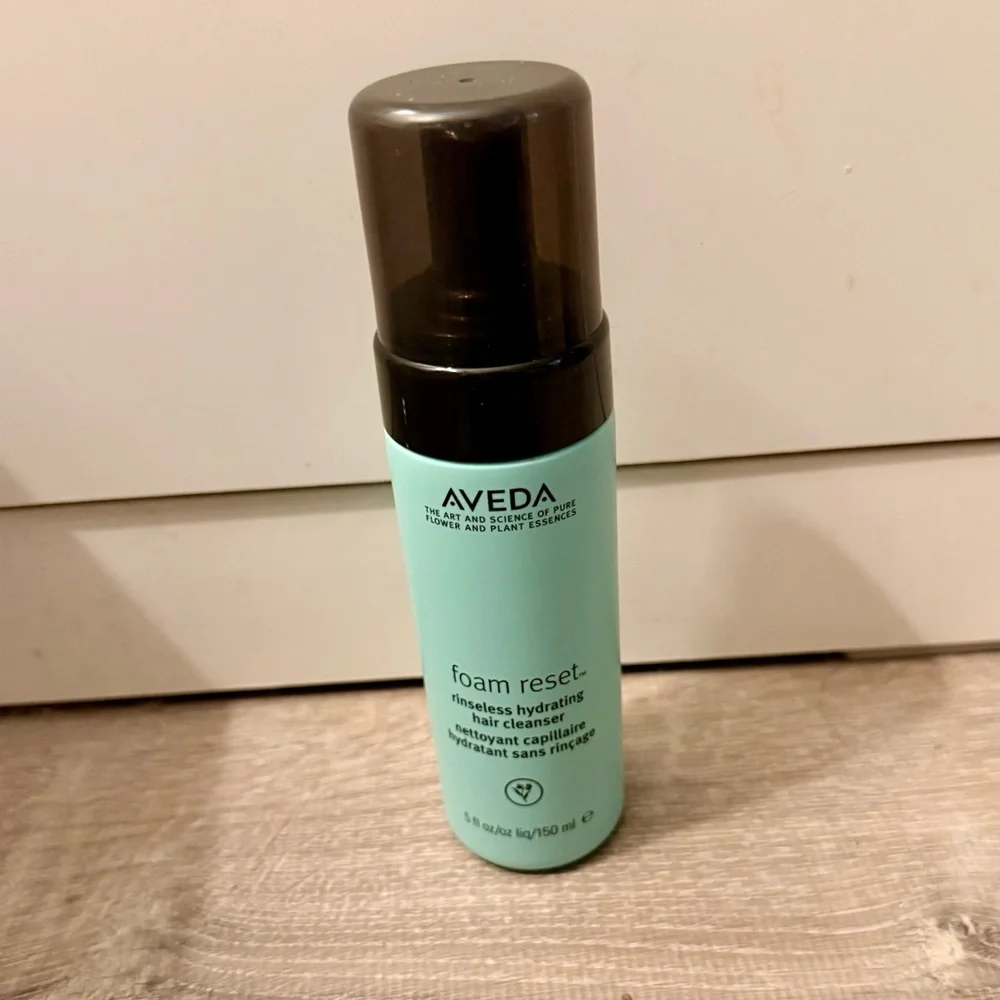 Aveda Foam Reset Rinseless Cleanser